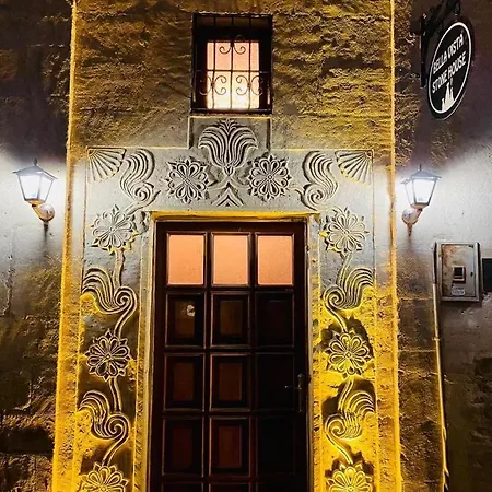 Bella Vista Stone House Hotel